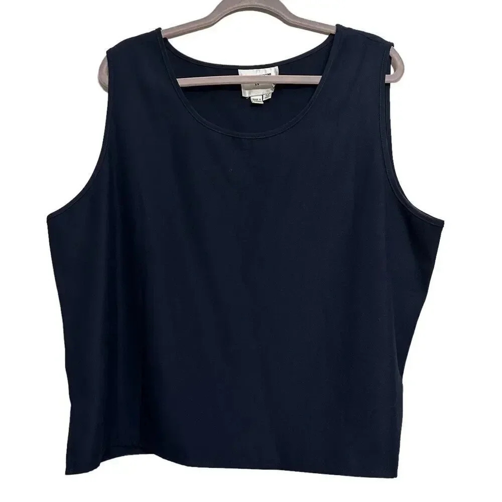 Nina Massini women’s scoop neck black tank blouse. Size 20